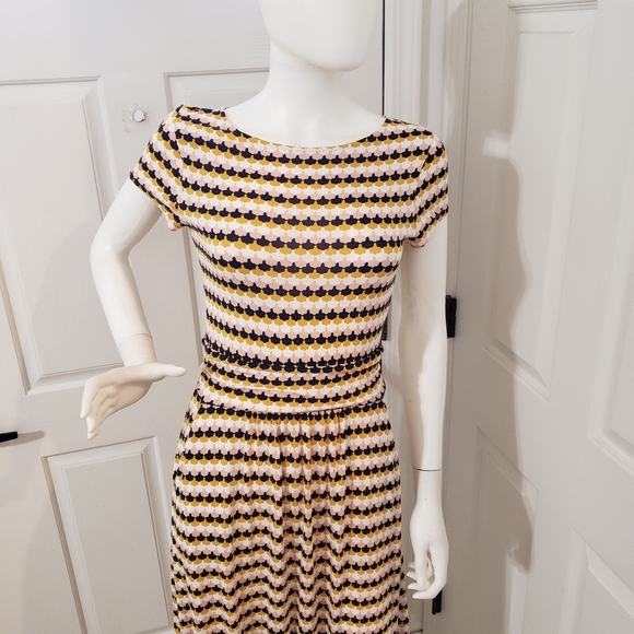 Boden Size 6 Elegant Striped Dress in Navy and Cream - Picture 3 of 12